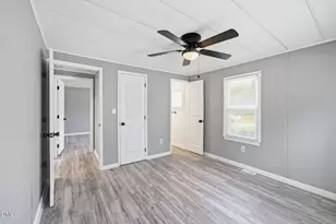 320 E Earp St, Holly Springs, NC 27540 - Photo 28