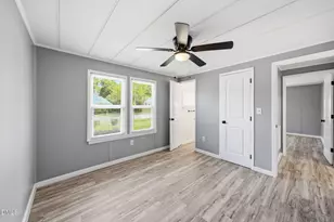 320 E Earp St, Holly Springs, NC 27540 - Photo 20