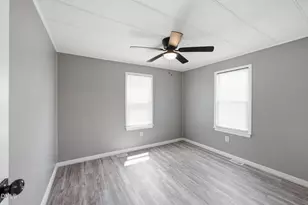 320 E Earp St, Holly Springs, NC 27540 - Photo 26