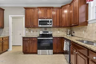109 Grahamridge Ln, Fuquay Varina, NC 27526 - Photo 18