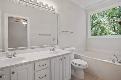 252 Ashton Hall Lane, Raleigh, NC 27609 - Photo 6