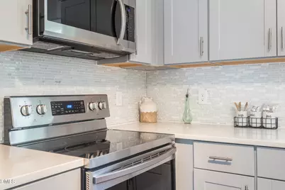 204 W Johnson Street, Cary, NC 27513 - Photo 8