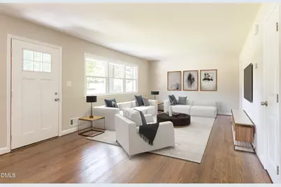 204 W Johnson Street, Cary, NC 27513 - Photo 2