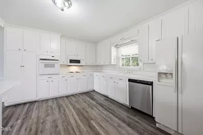 4130 Terrace Drive, Ayden, NC 28513 - Photo 8