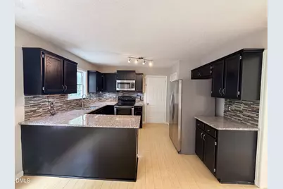 128 Morena Drive, Holly Springs, NC 27540 - Photo 2