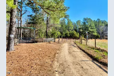 560 Little Rosewood Lane, Henderson, NC 27537 - Photo 4