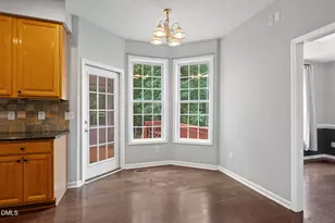 105 New Parkside Dr, Chapel Hill, NC 27516 - Photo 16