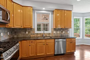 105 New Parkside Dr, Chapel Hill, NC 27516 - Photo 14