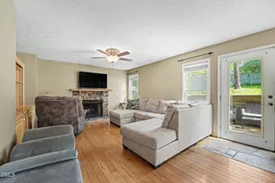 808 Hilton Dr, Fayetteville, NC 28311 - Photo 6