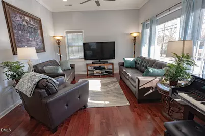 213 E South Street, Raleigh, NC 27601 - Photo 2