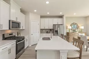 407 White Birch Ln, Angier, NC 27501 - Photo 2