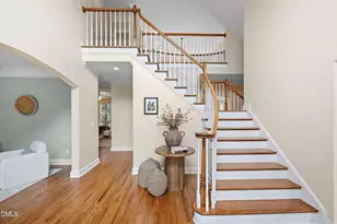 211 Lantern Ridge Ln, Cary, NC 27519 - Photo 8
