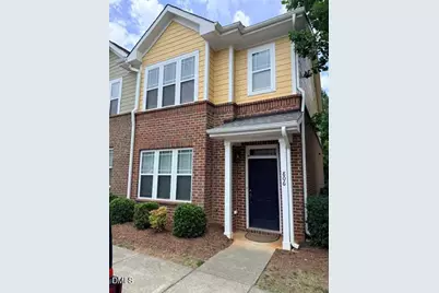806 Carpenter Glenn Drive, Cary, NC 27519 - Photo 2