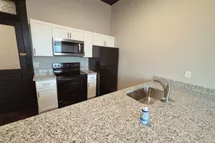 201 S Main St, Warrenton, NC 27589 - Photo 4