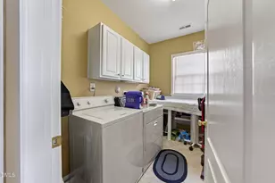 7733 Silver View Ln, Raleigh, NC 27613 - Photo 30
