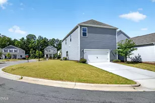 810 Firebrick Dr, Cary, NC 27519 - Photo 4