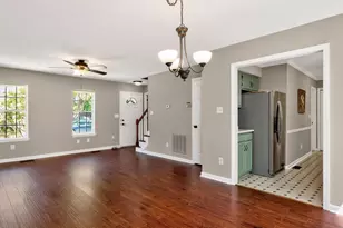 4212 Bluffs Ln, Durham, NC 27712 - Photo 8