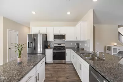 27 Winterberry Way, Fuquay Varina, NC 27526 - Photo 18