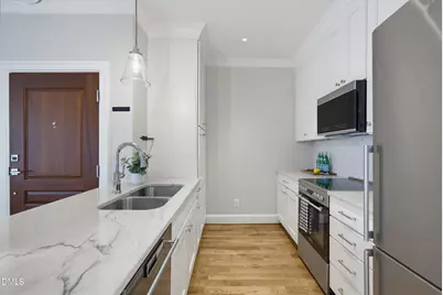 605 Smedes Place #B, Raleigh, NC 27605 - Photo 14