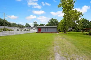 207 Price St, Pine Level, NC 27576 - Photo 26