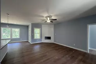 72 Hagood St, Smithfield, NC 27577 - Photo 4