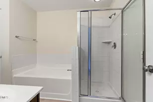 11100 Gwynn Oaks Dr, Raleigh, NC 27614 - Photo 32