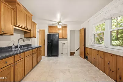 525 Barksdale Drive, Raleigh, NC 27604 - Photo 8