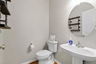 108 Branchway Rd, Cary, NC 27519 - Photo 14