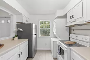 213 Schultz St, Chapel Hill, NC 27514 - Photo 12