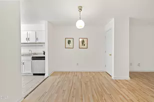 213 Schultz St, Chapel Hill, NC 27514 - Photo 6