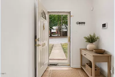 6523 New Market Way, Raleigh, NC 27615 - Photo 2
