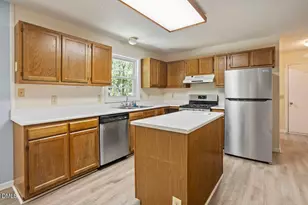 224 Montibello Dr, Cary, NC 27513 - Photo 10