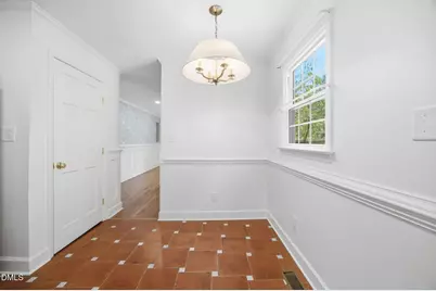 5101 Sandlewood Drive, Raleigh, NC 27609 - Photo 10