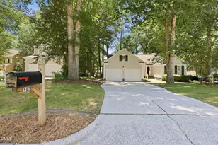 907 Serviceberry Ct, Knightdale, NC 27545 - Photo 2