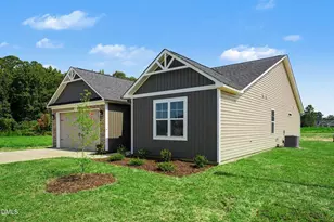 14 Kizzy Dr, Selma, NC 27576 - Photo 2