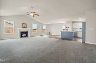161 Grace Rdg Ct, Benson, NC 27504 - Photo 4