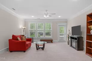 928 Portstewart Dr, Cary, NC 27519 - Photo 10