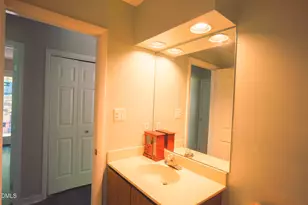 5926 Suncreek Ct, Raleigh, NC 27606 - Photo 10