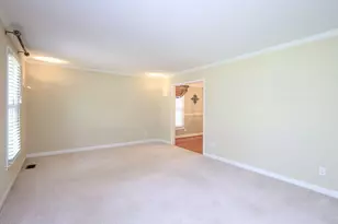 516 Blakewood Dr, Raleigh, NC 27609 - Photo 4