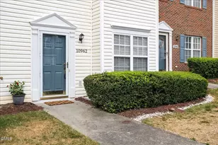 10962 Pendragon Pl, Raleigh, NC 27614 - Photo 2