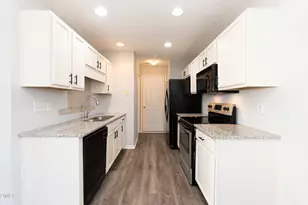 7524 Brighton Hill Ln, Raleigh, NC 27616 - Photo 6