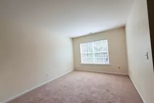 124 Longchamp Ln, Cary, NC 27519 - Photo 10