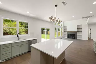 7608 Silver View Ln, Raleigh, NC 27613 - Photo 16