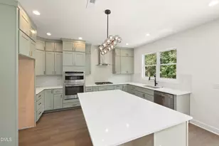 7608 Silver View Ln, Raleigh, NC 27613 - Photo 18