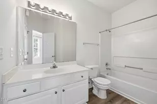 11 Signet Dr, Durham, NC 27704 - Photo 8