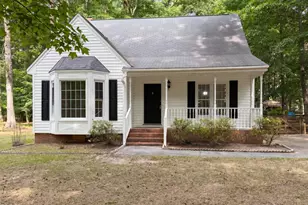 2408 White Oak Cir, Clayton, NC 27520 - Photo 2