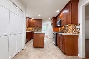 2408 White Oak Cir, Clayton, NC 27520 - Photo 8