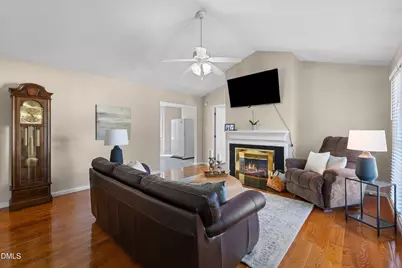 46 Richmond Drive, Clayton, NC 27527 - Photo 4