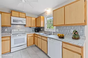 46 Richmond Dr, Clayton, NC 27527 - Photo 6