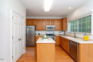 208 Troyer Pl, Apex, NC 27502 - Photo 10